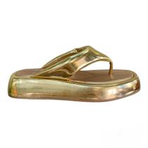 Flat papete thong couro metalizado dourado carrano 470018c Flat papete thong couro metalizado dourado carrano 470018c