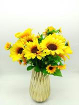 Flor Buque Girassol Com 13 Flores Grandes E Pequenas