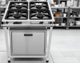 Fogão Industrial 4 Bocas AP P8 em Aço Inox com Forno Leona