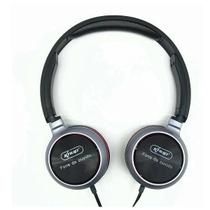 Fone de ouvido com fio alta definição c/ microfone 100mw p2