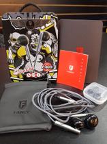 Fone de ouvido com fio Fone de ouvido com fio