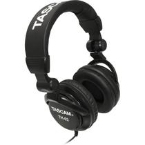 Fone de Ouvido Profissional para Estúdio Headphone OnEar Drivers de 50mm Tascam TH 02 Fone de Ouvido Profissional para Estúdio Headphone OnEar Drivers de 50mm Tascam TH 02