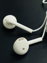 Fone de Ouvido Q'GOLD com Microfone e Controle Integrado Fone de Ouvido Q'GOLD com Microfone e Controle Integrado