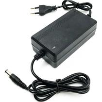 Fonte 12v 5a Bivolt- Preta 5 Amperes - Plug P4 Fonte 12v 5a Bivolt- Preta 5 Amperes - Plug P4