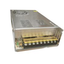 Fonte Colmeia 12V -50A Chaveada Bivolt Ideal CFTV Som e Led Fonte Colmeia 12V -50A Chaveada Bivolt Ideal CFTV Som e Led