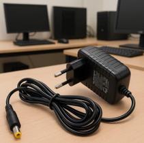 Fonte de Alimentação 12V 2A Bivolt com Plug 5.5mm x 2.1mm Estabilizada, Compacta e Segura para CFTV, LED, Roteadores, Tomada Fonte de Alimentação 12V 2A Bivolt com Plug 5.5mm x 2.1mm Estabilizada, Compacta e Segura para CFTV, LED, Roteadores, Tomada