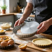 Forma Crespa 28cm para Bolos Tortas Quiches e Empadas Forma Crespa 28cm para Bolos Tortas Quiches e Empadas