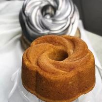 Forma de bolo suíça decorada nº 5