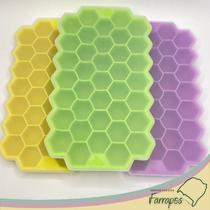 Forma de Gelo de Silicone com Tampa 37 Cubos