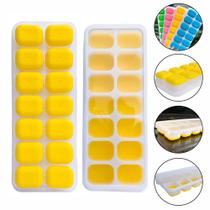 Forma de Gelo Silicone com Fundo Flexível e Tampa 14 Cubos