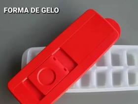 Forma de Gelo Tupperware Branco com Tampa Vermelha Forma de Gelo Tupperware Branco com Tampa Vermelha