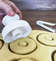 Forma Modeladora Cortador Donuts Pinça E Deliciosa Receita