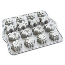 Forma para Assar Nordic Ware Holiday Teacakes 31x24cm 3 Copos Forma para Assar Nordic Ware Holiday Teacakes 31x24cm 3 Copos