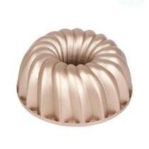 Forma para bolo baker's secret profissional classic 24cm em alumínio fundido dourado bs11298