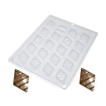 Forma para Chocolate Bombom Losango Frisado 10g Molde Acetato Simples Cod. 130 BWB Forma para Chocolate Bombom Losango Frisado 10g Molde Acetato Simples Cod. 130 BWB