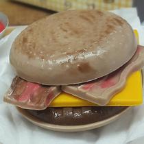 Forma para Chocolate Hamburguer Molde Acetato Simples Cod. 9709 BWB Forma para Chocolate Hamburguer Molde Acetato Simples Cod. 9709 BWB
