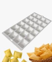 Forma Para Mini Pastel E Ravioli Recheado 24 Cavidades Cor Branco Forma Para Mini Pastel E Ravioli Recheado 24 Cavidades Cor Branco