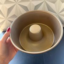 Forma para pudim bolo de alumínio com tubo antiaderente vermelha pequena ou grande de cozinha assadeira redonda com furo Forma para pudim bolo de alumínio com tubo antiaderente vermelha pequena ou grande de cozinha assadeira redonda com furo