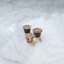 Forma Simples Para Chocolate Copinho de Licor BWB COD: 9332 Forma Simples Para Chocolate Copinho de Licor BWB COD: 9332