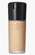 Foundation MAC Studio Radiance Serum NW15 para todos os tipos de pele