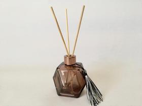 Frasco Vidro Marrom Para Difusor de Ambientes Sextavado 9x9cm Frasco Vidro Marrom Para Difusor de Ambientes Sextavado 9x9cm