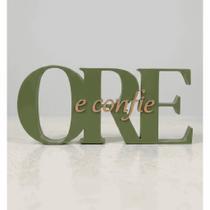 Frase Decorativa Ore e Confie Letreiro Grande 21cm Premium Enfeite Cristão Moderno Mesa e Estante Es Frase Decorativa Ore e Confie Letreiro Grande 21cm Premium Enfeite Cristão Moderno Mesa e Estante Es