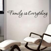 Frase em Vinil para Parede Sala de Estar Family 60x11cm Frase em Vinil para Parede Sala de Estar Family 60x11cm