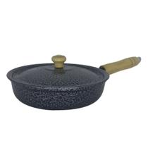 Frigideira Alumínio Preto Cabo Pomel Madeira 26cm Com Tampa Frigideira Alumínio Preto Cabo Pomel Madeira 26cm Com Tampa