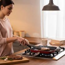 Frigideira Antiaderente Bifeteira Grill 28cm Alumínio Techflon Nacional Resistente Frigideira Antiaderente Bifeteira Grill 28cm Alumínio Techflon Nacional Resistente