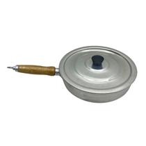 Frigideira Grande Alumínio Resistente Cabo e Tampa nº22 Frigideira Grande Alumínio Resistente Cabo e Tampa nº22