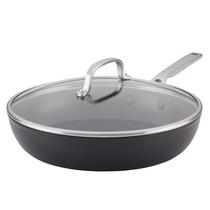 Frigideira KitchenAid de indução anodizada rígida de 30 cm com tampa preta Frigideira KitchenAid de indução anodizada rígida de 30 cm com tampa preta