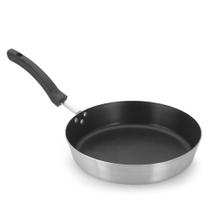 Frigideira Média Antiaderente Interno Reforçada N30 3,5 Frigideira Média Antiaderente Interno Reforçada N30 3,5