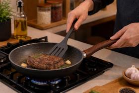 Frigideira Milano 24cm Panela Antiaderente Cozinha Espátula