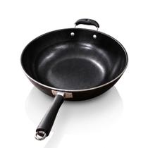Frigideira Work Preta Ferro com Cabo Bakelite 34 cm Diâmetro Frigideira Work Preta Ferro com Cabo Bakelite 34 cm Diâmetro