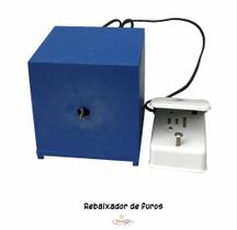 Frisador/rebaixador de furos para fabricação de chinelos Frisador/rebaixador de furos para fabricação de chinelos