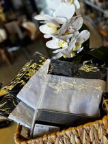 Fronha Reffinata Plus 50x70 com abas branco e preto