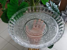 Fruteira com pé em vidro lapidado, 33 cm de diâmetro - INGA