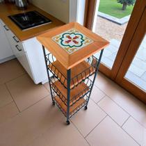 Fruteira de Madeira Rústica 3 Andares com Ladrilho Hidraúlico e Rodinhas Fruteira de Madeira Rústica 3 Andares com Ladrilho Hidraúlico e Rodinhas