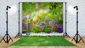 Fundo Fotografico em Tecido Jardim Cerca Placa Flores -150x170cm Fundo Fotografico em Tecido Jardim Cerca Placa Flores -150x170cm