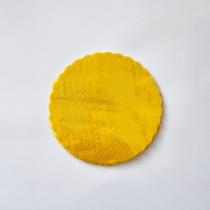 Fundo Rendado Plástico Tapetinho Doces Nº 9 Amarelo - 100 un Fundo Rendado Plástico Tapetinho Doces Nº 9 Amarelo - 100 un