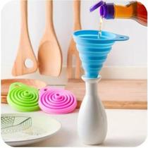 Funil de Silicone Dobrável Retrátil Sortido Funil Dispensador de Líquidos Utensílio de Cozinha Tamanhos 6x7cm