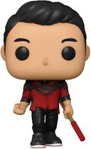 Funko Pop! Marvel: Shang Chi e The Legend of The Ten Rings - Shang Chi (w/ Bo Staff)