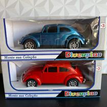 Fusca de brinquedo de plástico com roda livre decorativo vermelho ou azul fusquinha