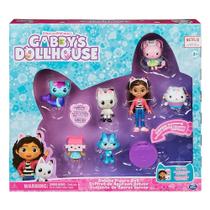 Gabbys Dollhouse Conjunto Deluxe com 7 Personagens e Acessório Surpresa Gabbys Dollhouse Conjunto Deluxe com 7 Personagens e Acessório Surpresa