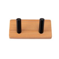 Gancho Duplo de Parede Autoadesivo com Design Retangular em Bambu Natural e Metal Preto Instalação Sem Furos Gancho Duplo de Parede Autoadesivo com Design Retangular em Bambu Natural e Metal Preto Instalação Sem Furos