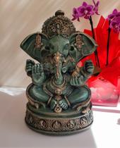 Ganesha em resina na cor verde, excelente acabamento e pintura, tem 30 cm de altura!