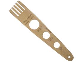 Garfo em Madeira Medidor Spaghetti 30 cm - 32709129 - Eppicotispai Garfo em Madeira Medidor Spaghetti 30 cm - 32709129 - Eppicotispai