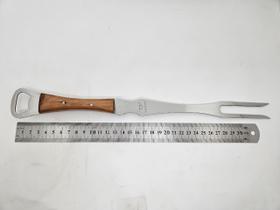 Garfo Para Churrasco Inox Cabo Madeira Com Abridor Garrafa Garfo Para Churrasco Inox Cabo Madeira Com Abridor Garrafa