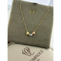 Gargantilha 3 Corações em Ouro 18K 750 Corrente Veneziana 45cm Pingentes Delicados Feminina Gargantilha 3 Corações em Ouro 18K 750 Corrente Veneziana 45cm Pingentes Delicados Feminina
