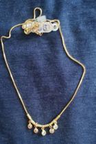 Gargantilha com pingo de luz